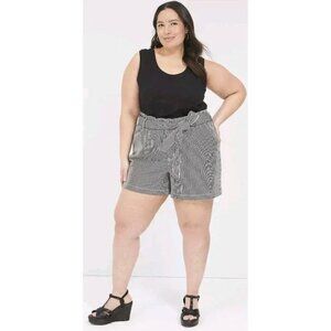 Lane Bryant Bermuda Shorts Size 24  High Rise Paperbag Nautical Stripe